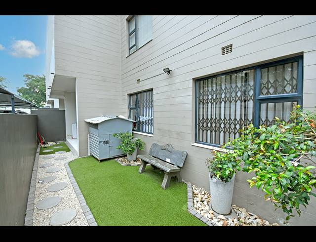 3 BEDROOM APARTMENT FOR SALE IN NORTH RIDING